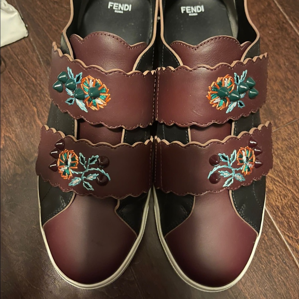 fendi shoes in perfect condition !
